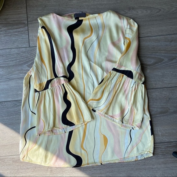 Culture Bell Sleeve Satin  Blouse - Picture 11 of 15